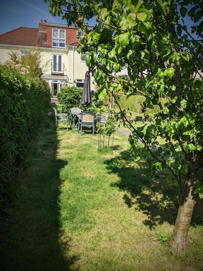 The British Scooterist Apartment Bristol Exterior photo